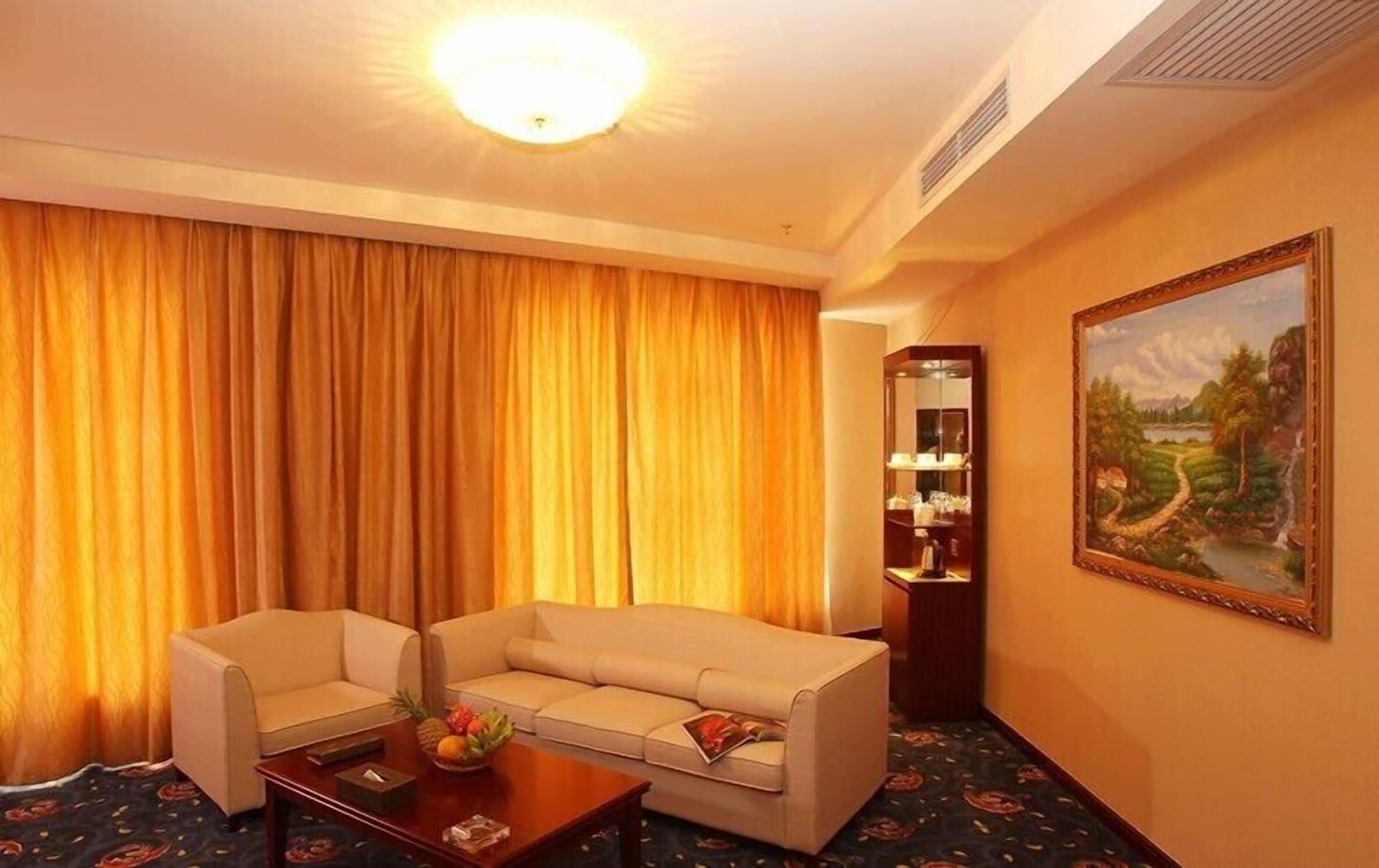Hawaii Hotel Санья Экстерьер фото