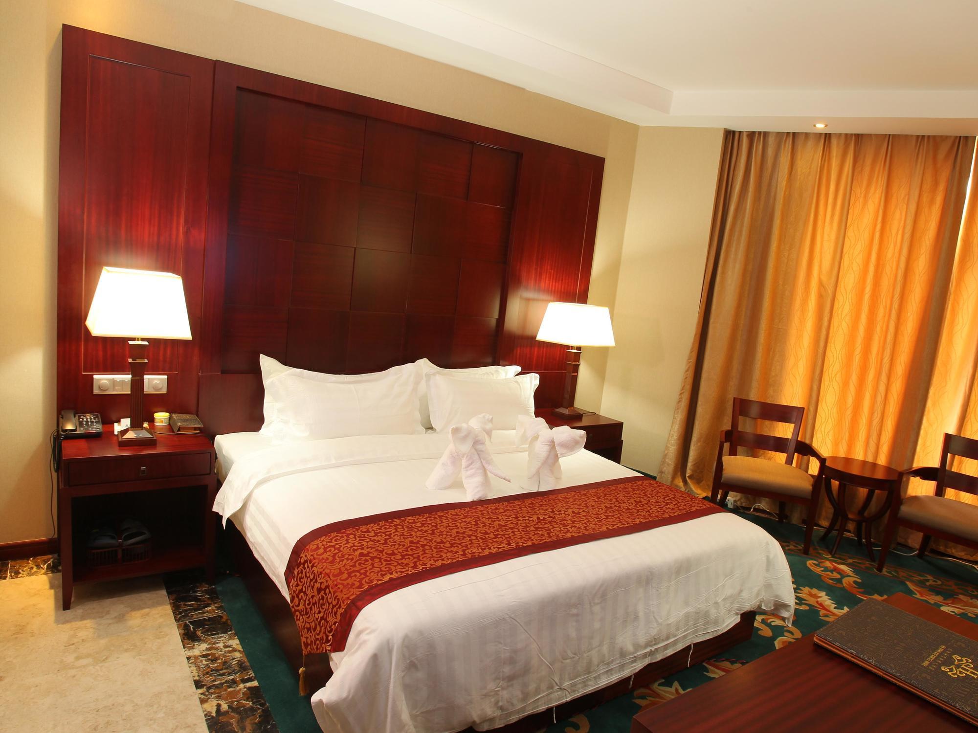 Hawaii Hotel Санья Экстерьер фото