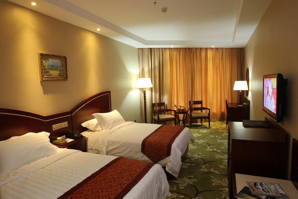 Hawaii Hotel Санья Экстерьер фото